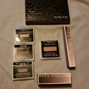 Perfect Pallet (empty) and make up